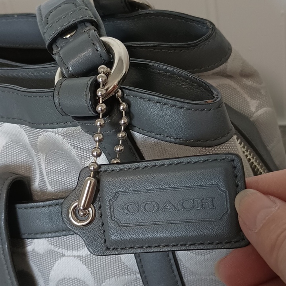 Coach "Cricket" Shoulder Bag - Picture 2 of 12
